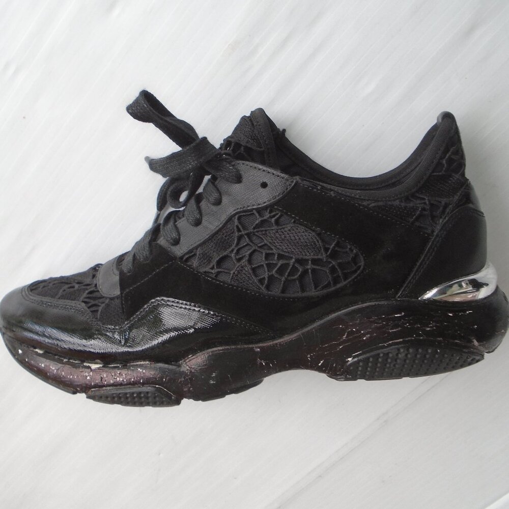 Salvatore Ferragamo Womens Efron Lace Nero Fabric Patent Sneaker Size 9.5 Black